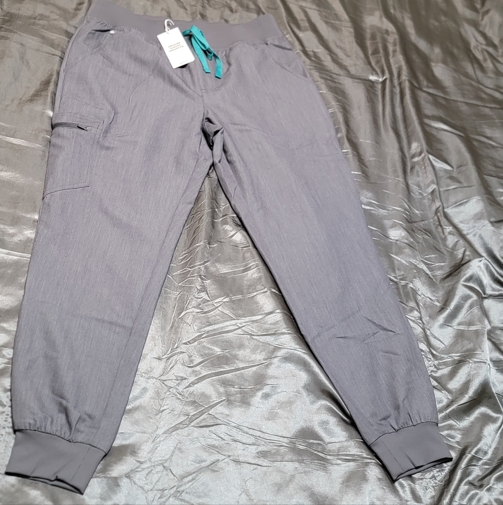 Figs Graphite Jogger Scrubs